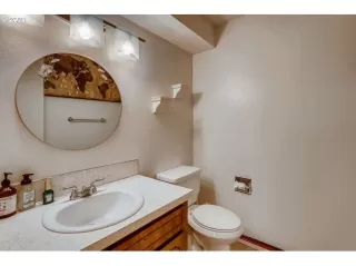 Photo #4: 21500510 Listing