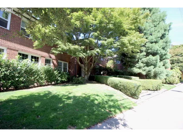 MLS: 21500538 Condo For Sale