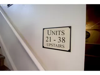 Photo #4: 21500538 Listing