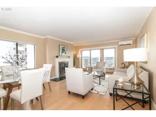 Photo #2: 21500745 Listing