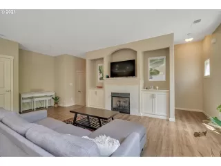 Photo #1: 21501232 Listing 