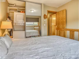 Photo #4: 21501487 Listing 