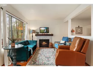 Photo #4: 21501789 Listing