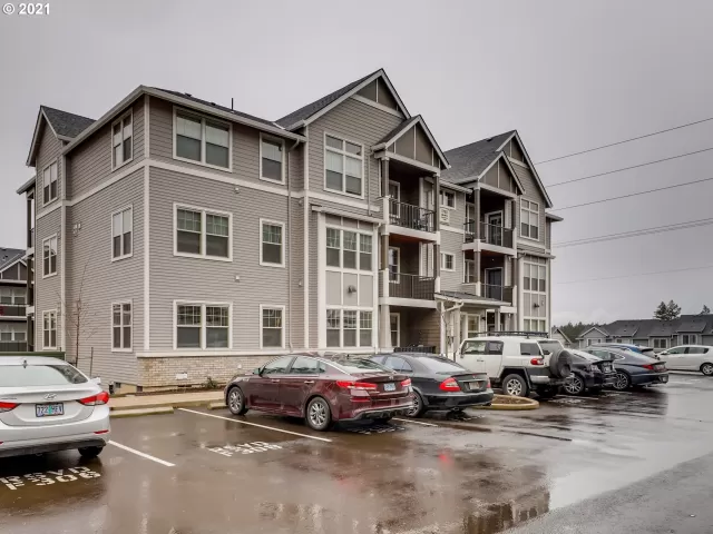 MLS: 21502589 Condo For Sale