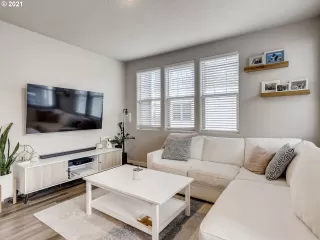 Photo #6: 21502589 Listing 