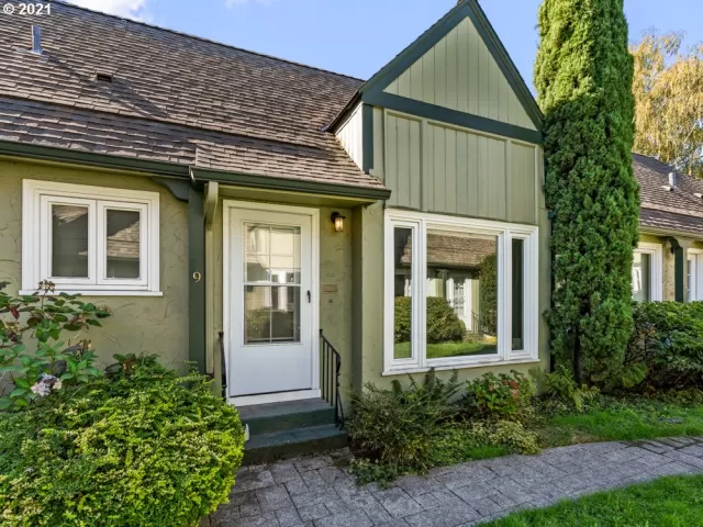 MLS: 21503224 Condo For Sale