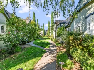 Photo #2: 21503224 Listing 