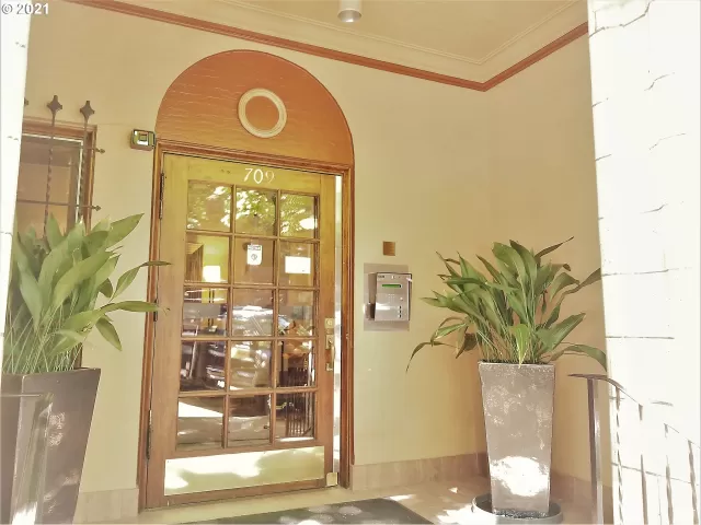 MLS: 21503430 Condo For Sale