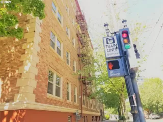 Photo #1: 21503430 Listing