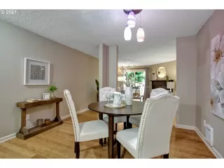 Photo #2: 21503454 Listing