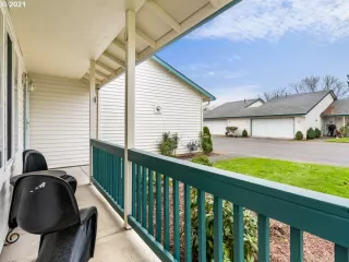 Photo #5: 21503564 Listing