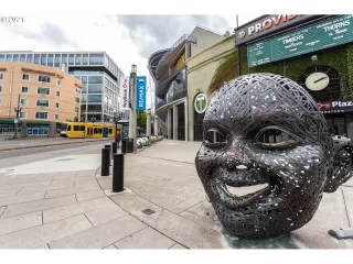 Photo #2: 21503748 Listing