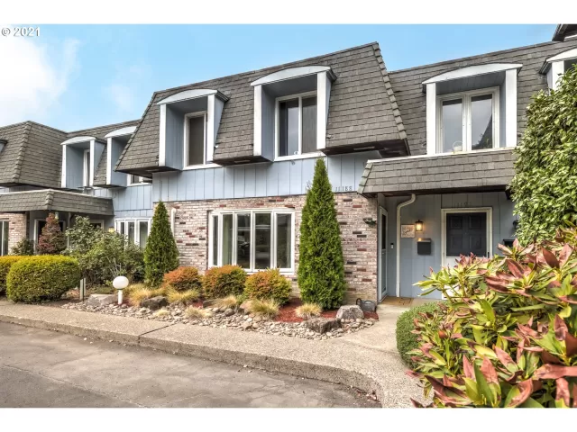 MLS: 21504045 Condo For Sale