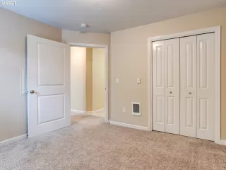 Photo #3: 21504103 Listing