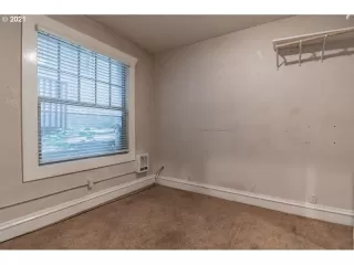 Photo #6: 21504898 Listing 