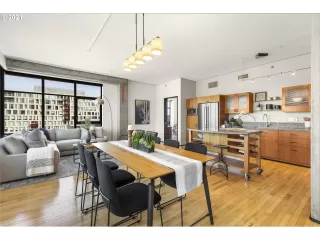 Photo #3: 21505026 Listing 