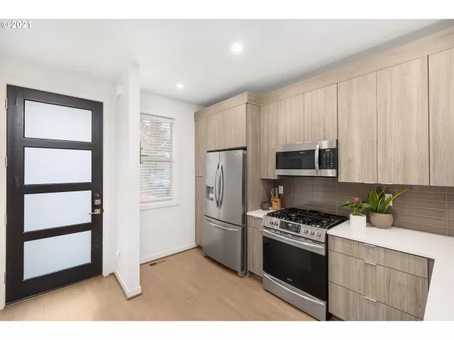 MLS: 21505145 Condo For Sale