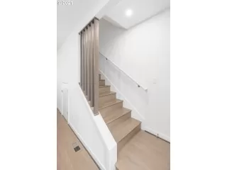 Photo #2: 21505145 Listing 