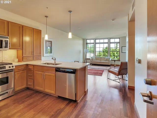 MLS: 21506155 Condo For Sale