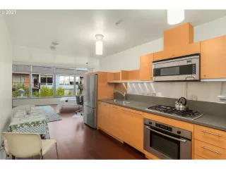Photo #5: 21506339 Listing 