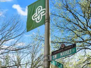 Photo #1: 21507733 Listing