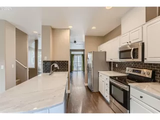 Photo #1: 21507821 Listing