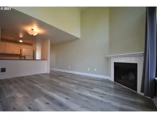 Photo #1: 21507976 Listing