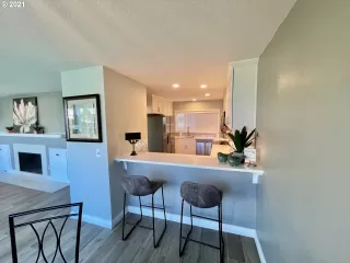 Photo #2: 21508109 Listing 