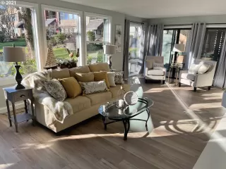 Photo #5: 21508109 Listing 