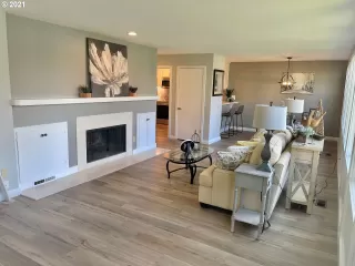 Photo #6: 21508109 Listing 