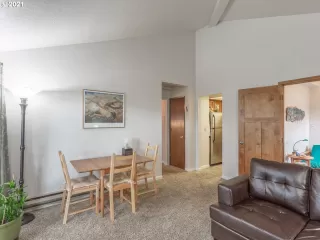 Photo #4: 21509138 Listing 