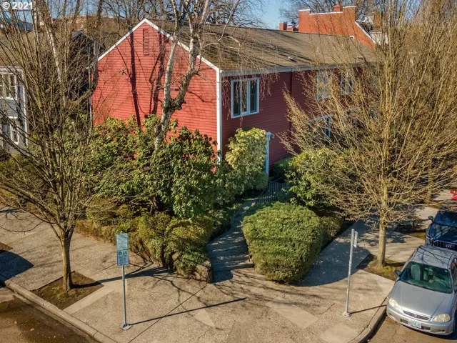 MLS: 21509657 Condo For Sale