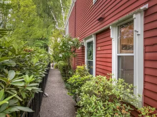 Photo #4: 21509657 Listing