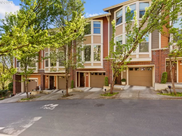 MLS: 21509790 Condo For Sale