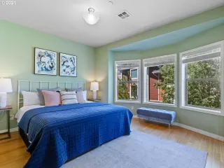 Photo #4: 21509790 Listing