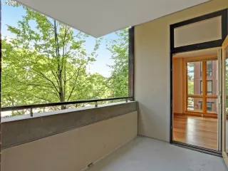 Photo #3: 21510305 Listing