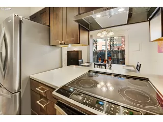 Photo #2: 21511353 Listing