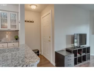 Photo #1: 21511874 Listing