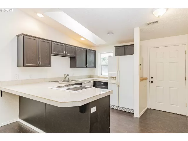 MLS: 21512497 Condo For Sale