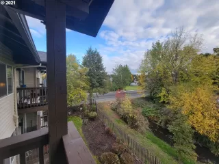 Photo #4: 21513646 Listing