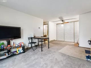Photo #3: 21513684 Listing
