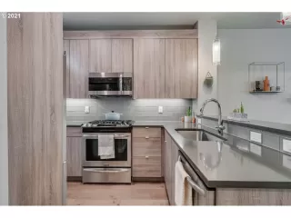 Photo #4: 21513814 Listing