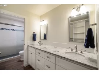 Photo #4: 21514207 Listing