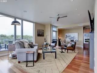 Photo #4: 21514697 Listing