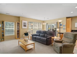 Photo #6: 21514767 Listing 