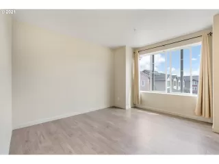 Photo #5: 21514907 Listing 