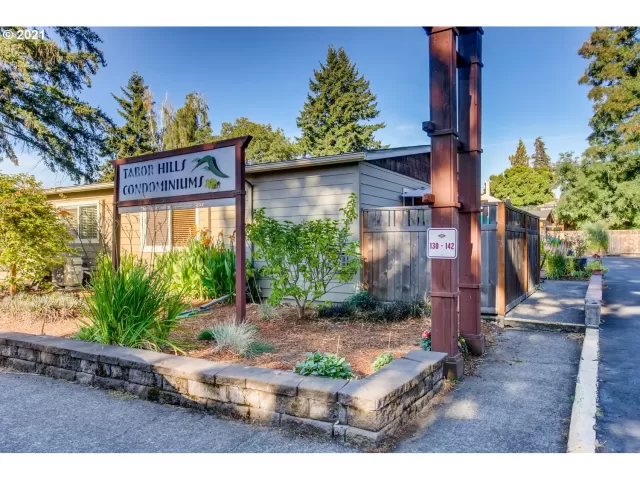 MLS: 21516028 Condo For Sale