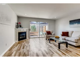 Photo #5: 21516028 Listing 