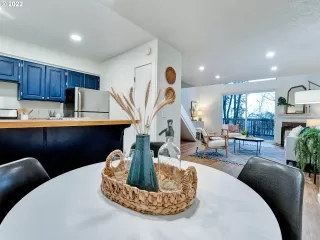 Photo #6: 21516241 Listing