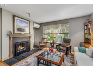 Photo #4: 21516415 Listing 